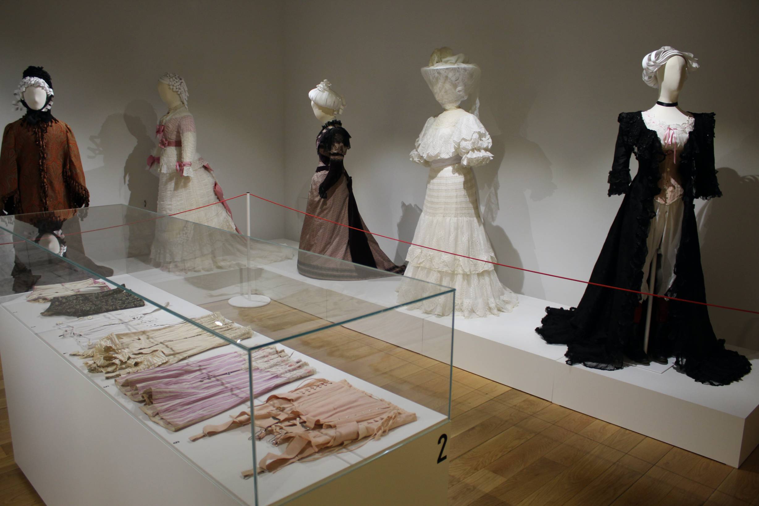 erakusketa iraunkorra 2019 jantziaren zentroa errenteria