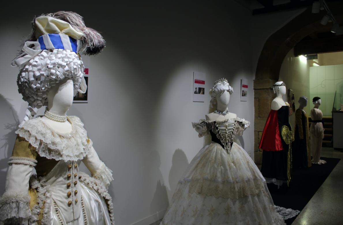 icone erakusketa jantziaren zentroa