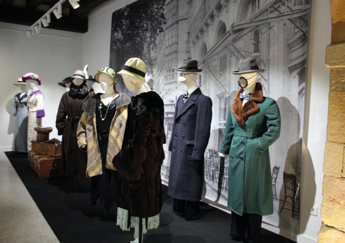 gripe espanola jantziaren zentroa exposicion