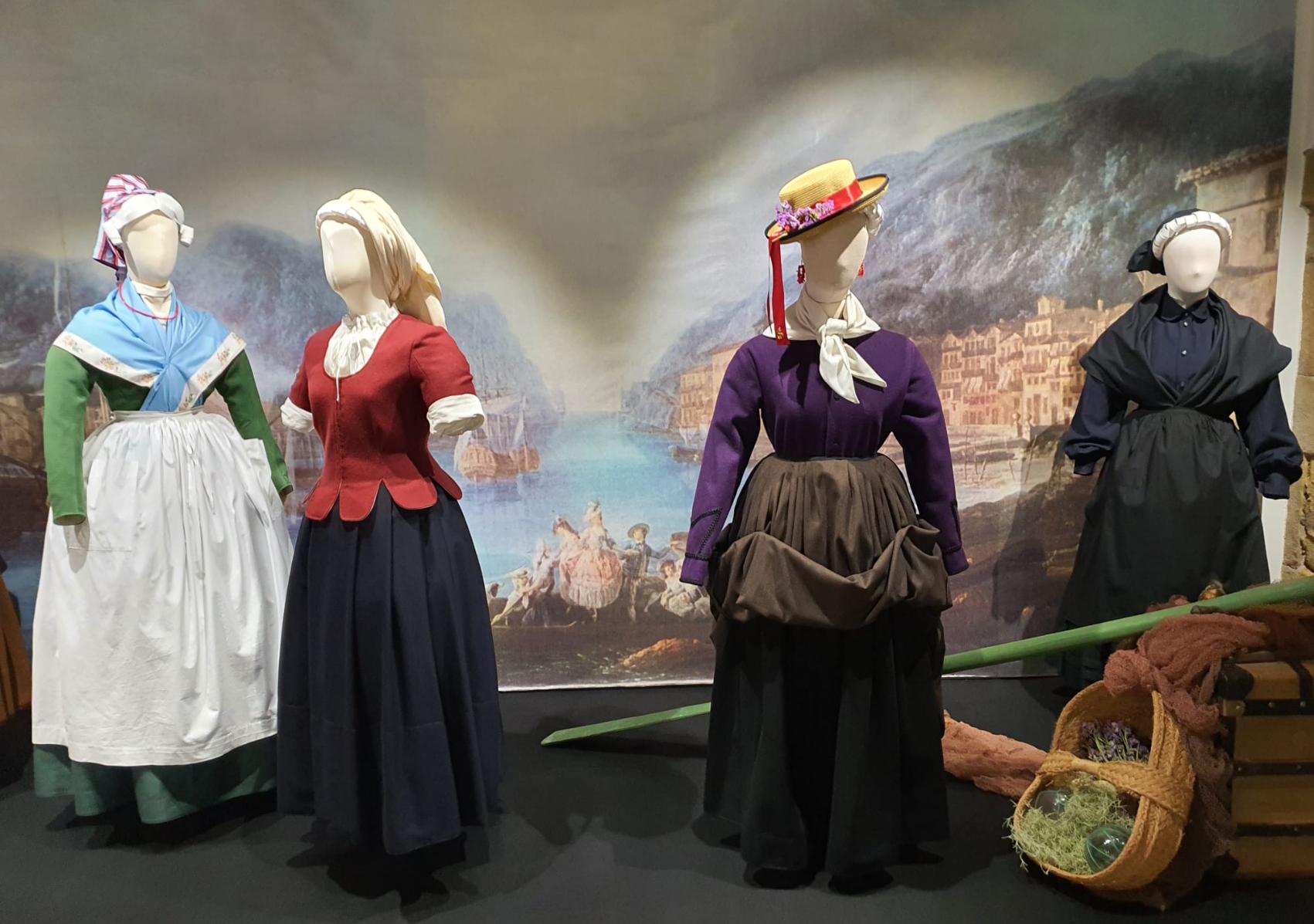 baterelak pasaia jantziaren zentroa erakusketa