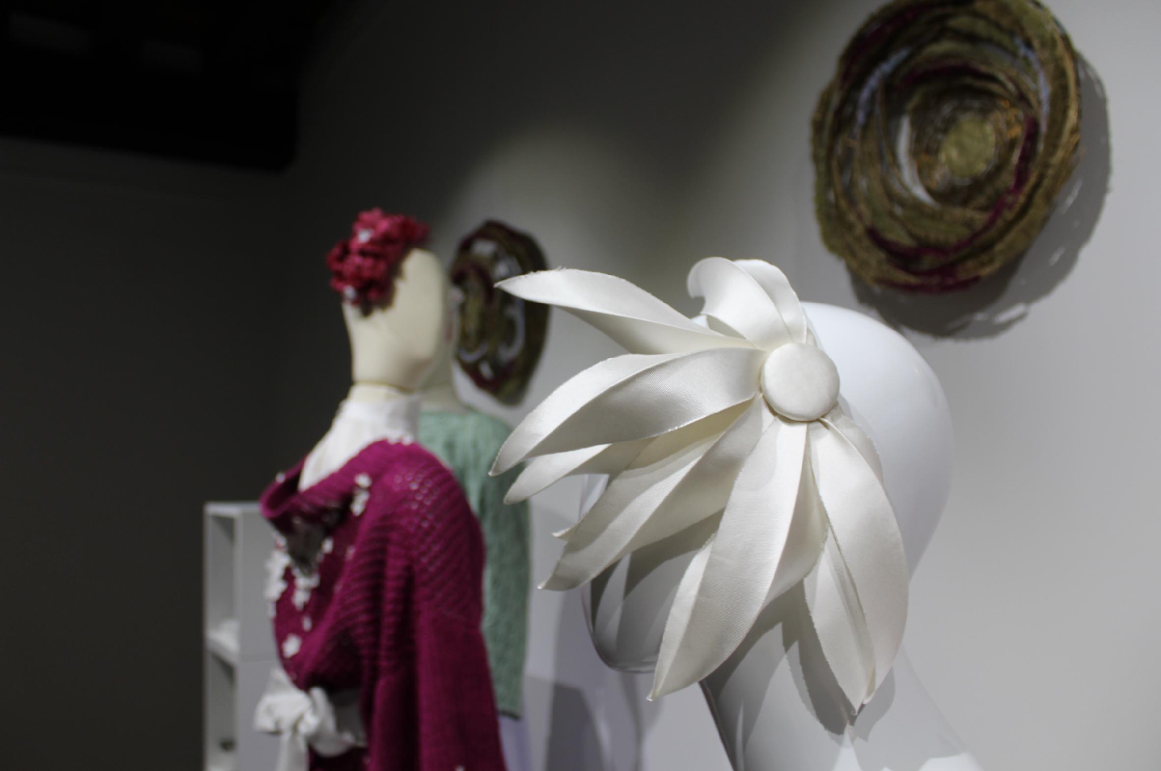 habian jantziaren zentroa tocados exposicion