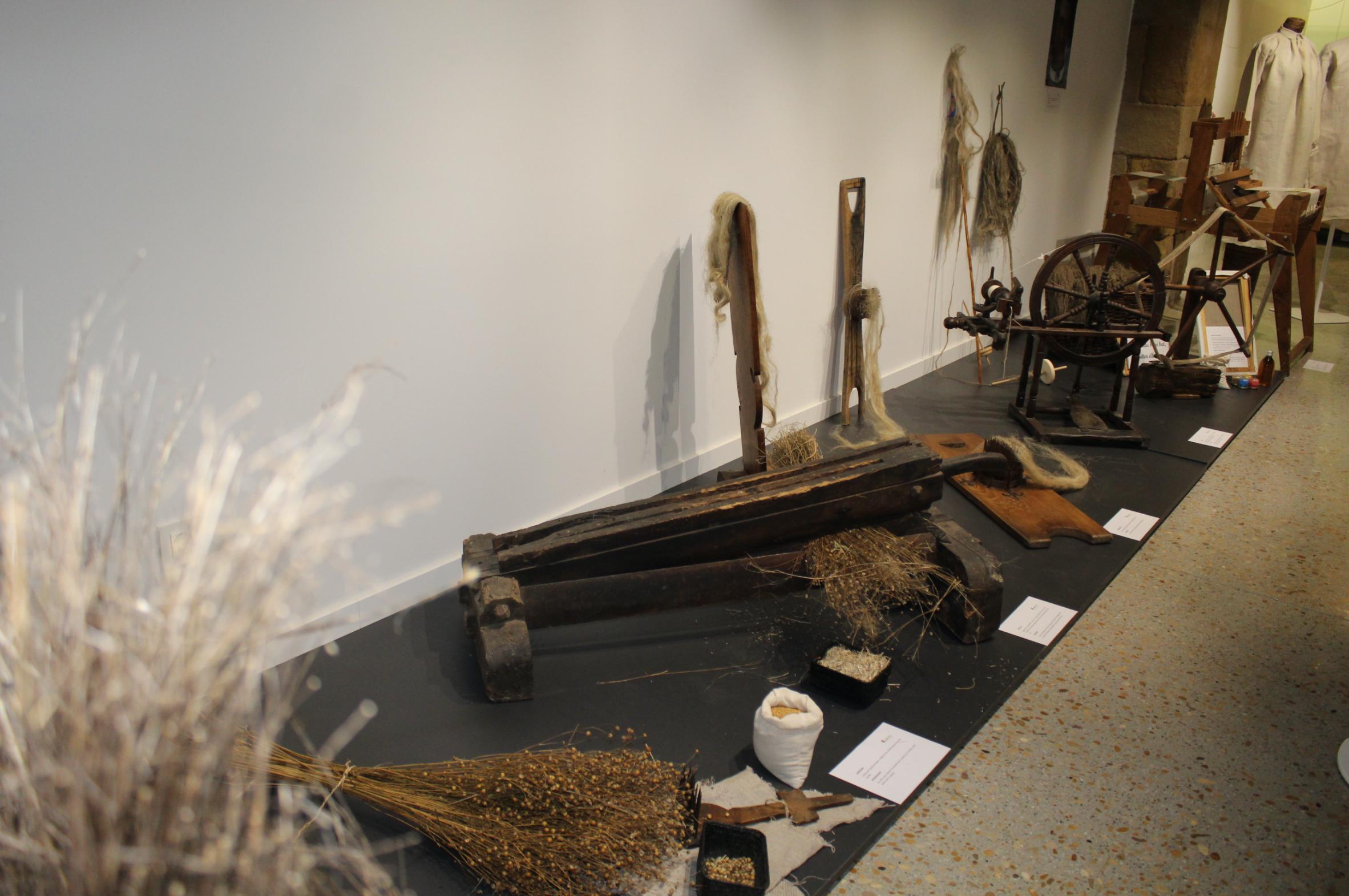 herramientas para trabajar el lino jantziaren zentroa