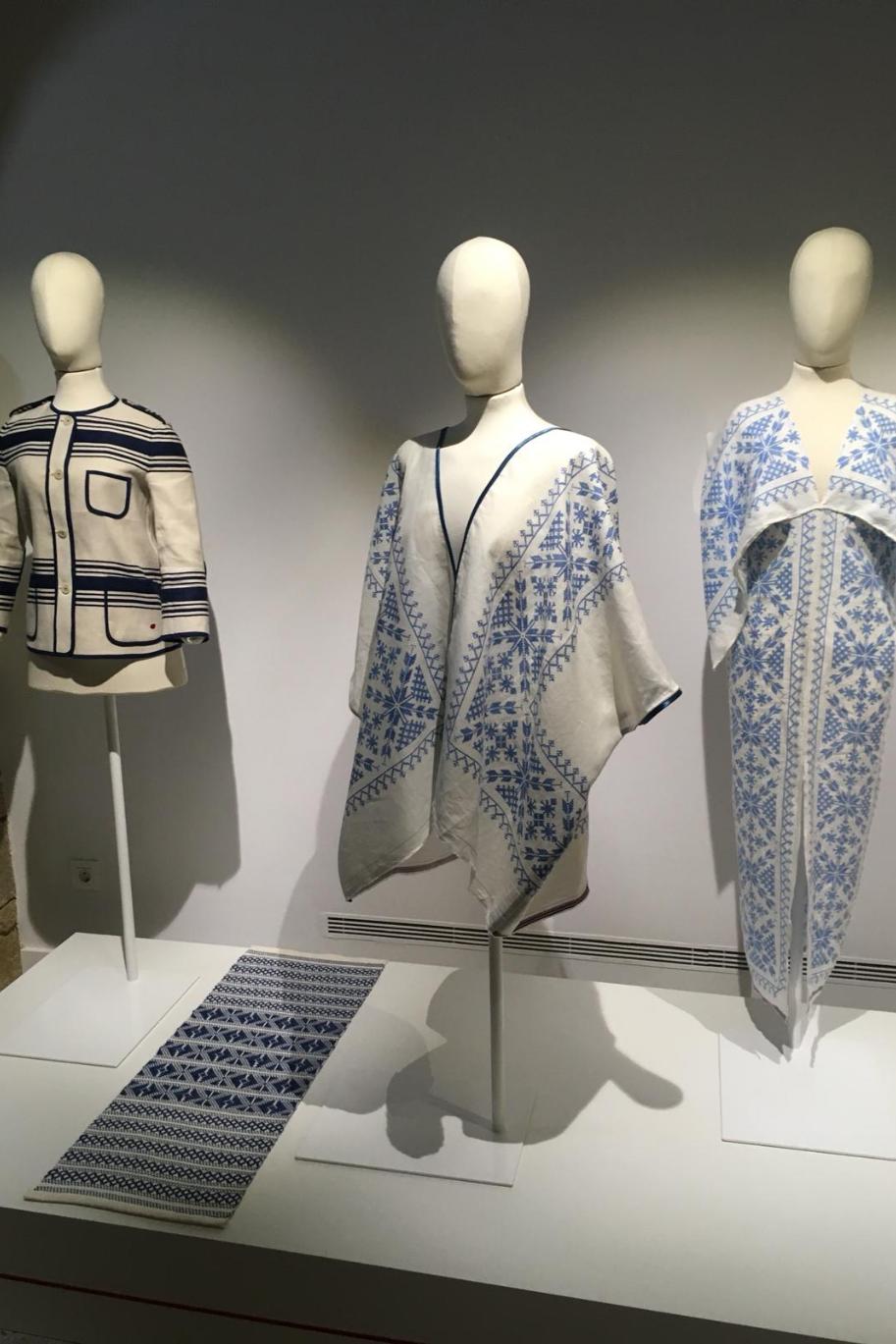 lihozko jantziak erakusketa jantziaren zentroa