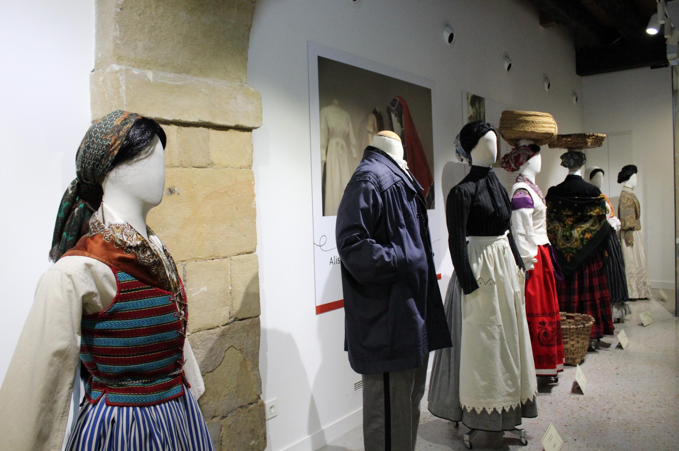 baserritarrak jantziaren zentroa