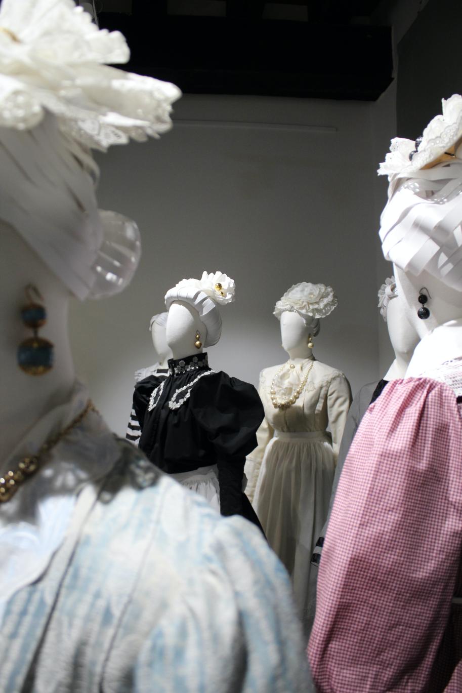 nodrizas traje tradicional exposicion Jantziaren Zentroa