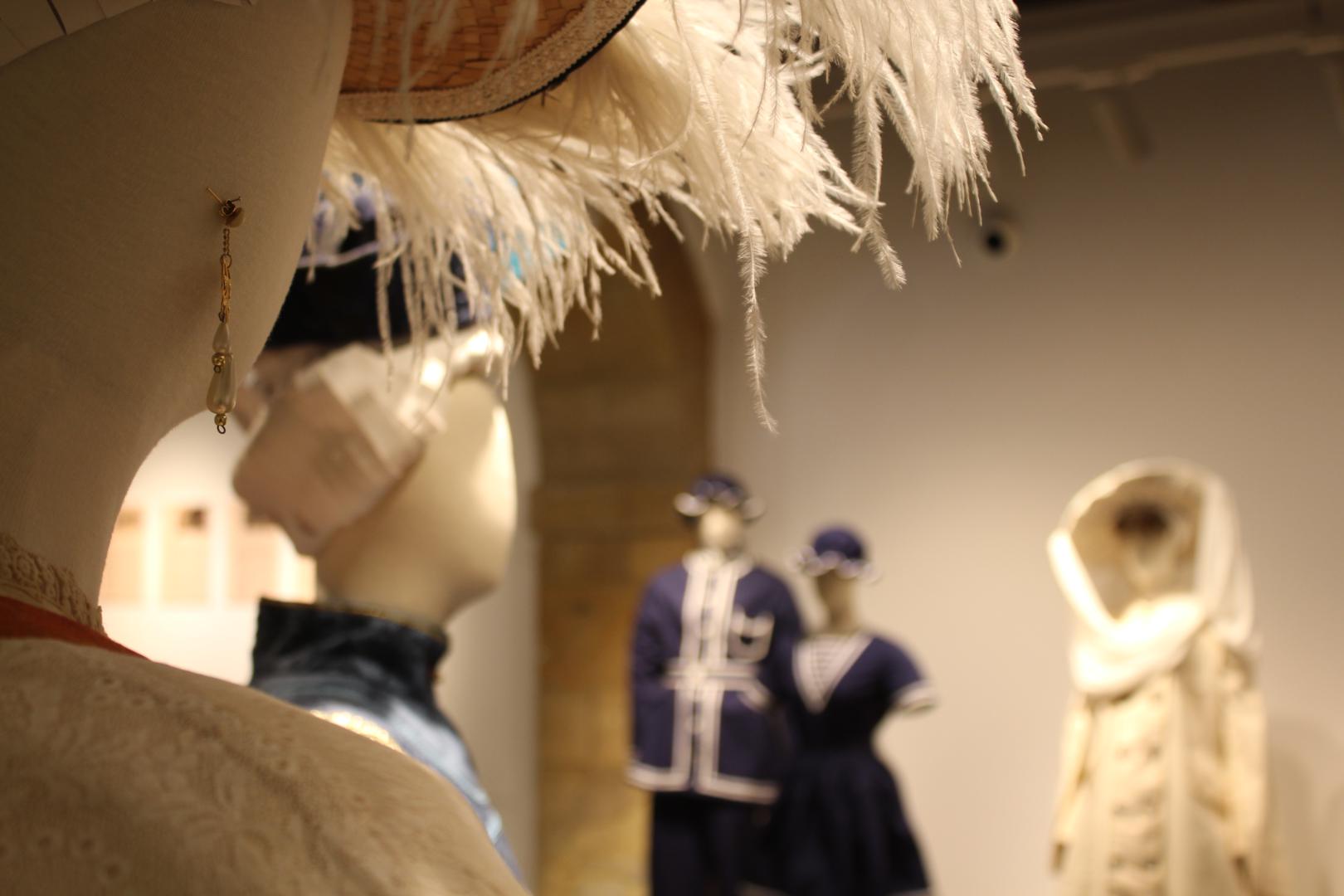 nodrizas trajes exposicion Jantziaren Zentroa