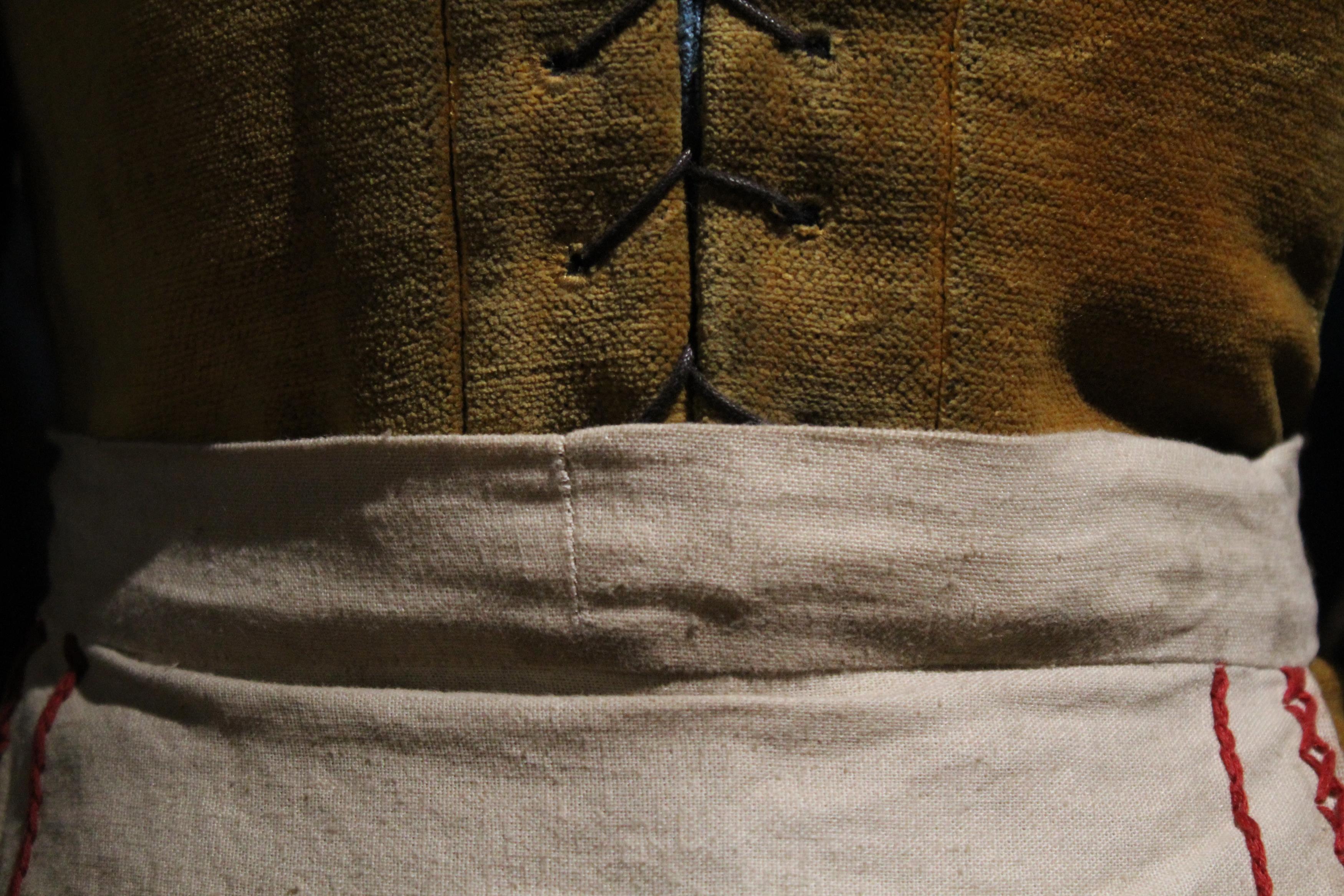 nodrizas trajes exposicion Jantziaren Zentroa