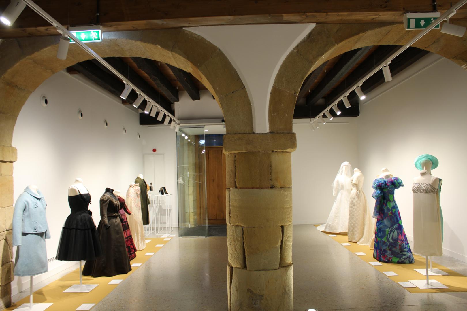 Iñudeak jantziak donostia jantziaren zentroa